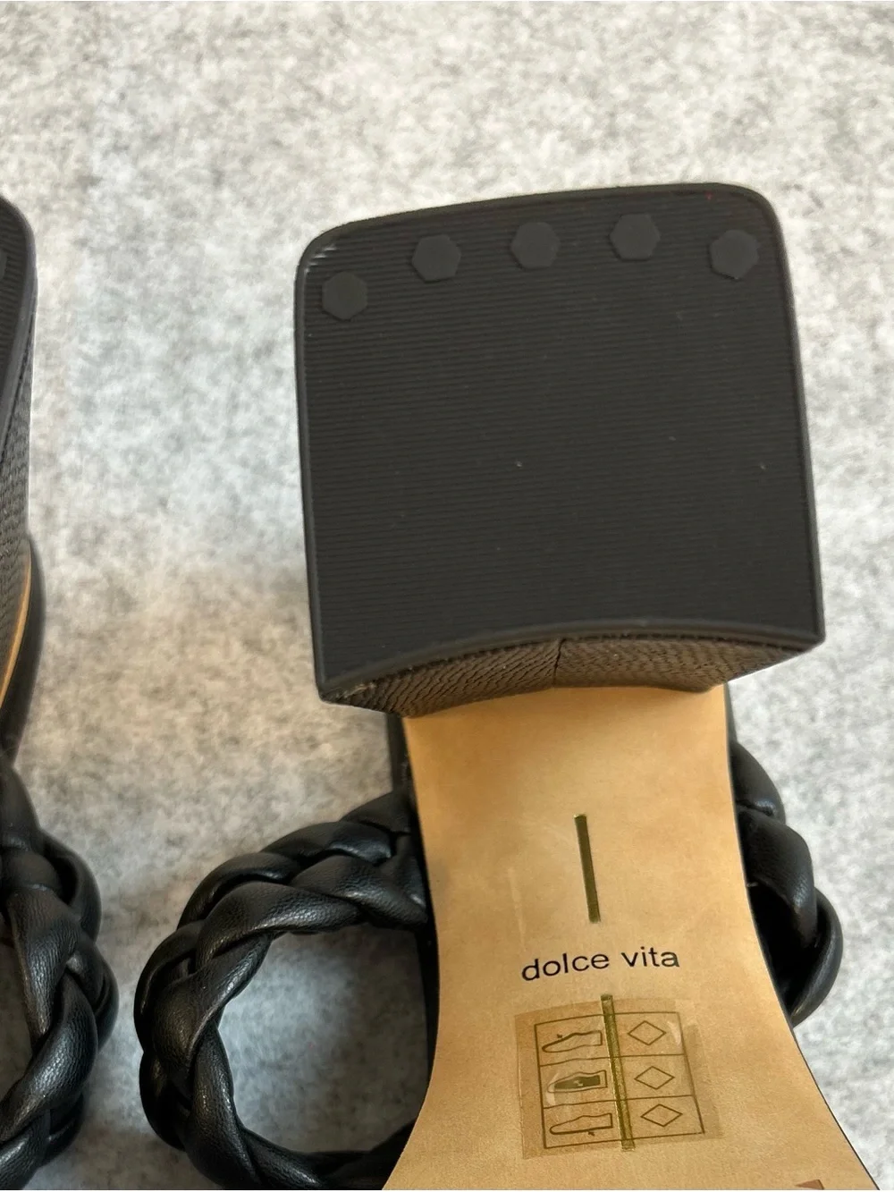 Dolce Vita floor sample